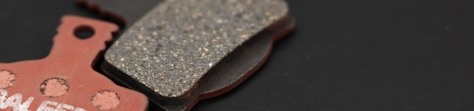 MTB | Semimetalliska bromsbelägg
