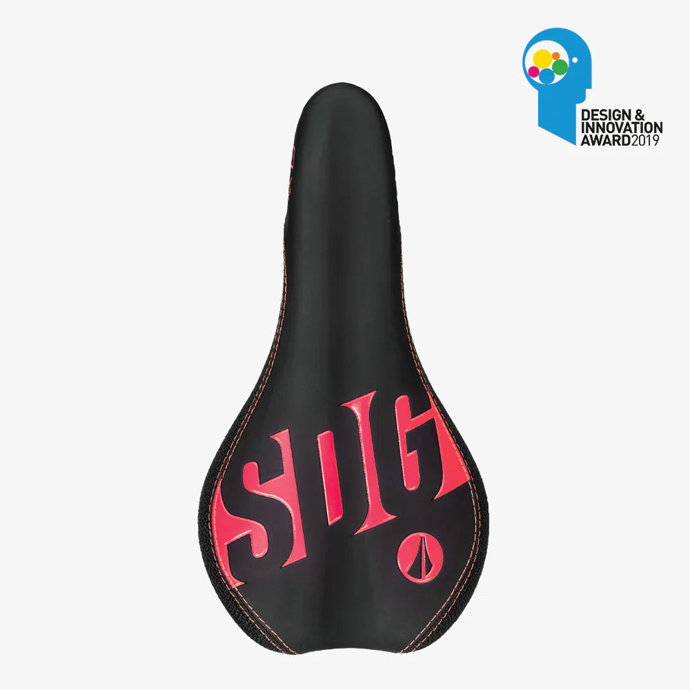 SDG FLY Junior Sadel Svart/Röd