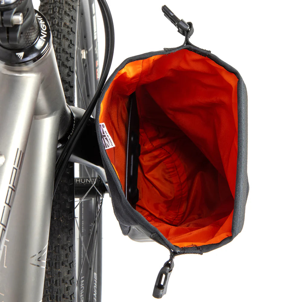Gaffelväska RESTRAP SWITCH PANNIER 5 L Svart