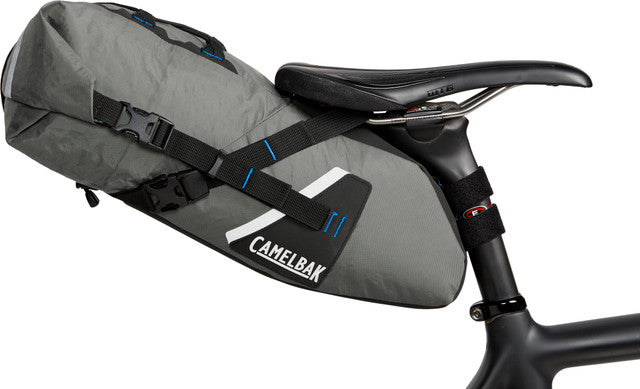 Sadelväska CAMELBAK MULE SADDLE 9 L Grå