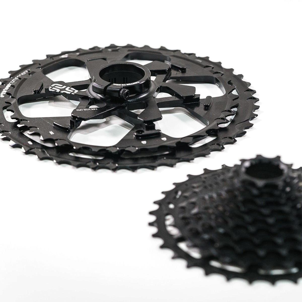 12V E-THIRTEEN TRS+ cassette