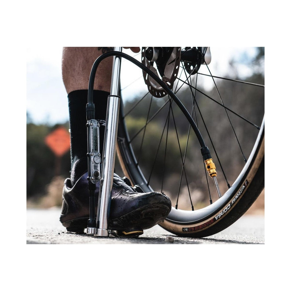 LEZYNE MICRO FLOOR DRIVE DIGITAL HVG Kompakt fotpump Silver