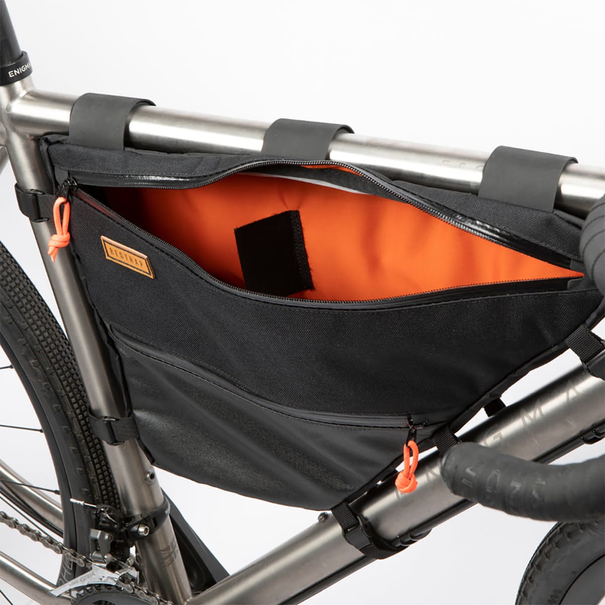 RESTRAP FULLRAMSVÄSKA LARGE 9 L Svart