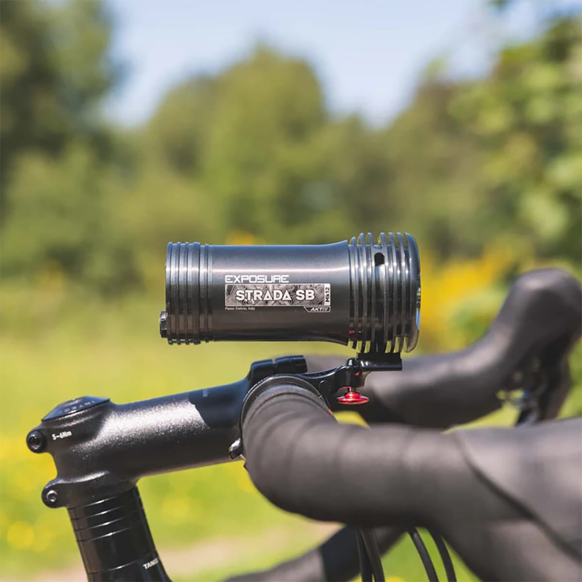 Frontbelysning EXPOSURE LIGHTS STRADA MK12 SB AKTIV