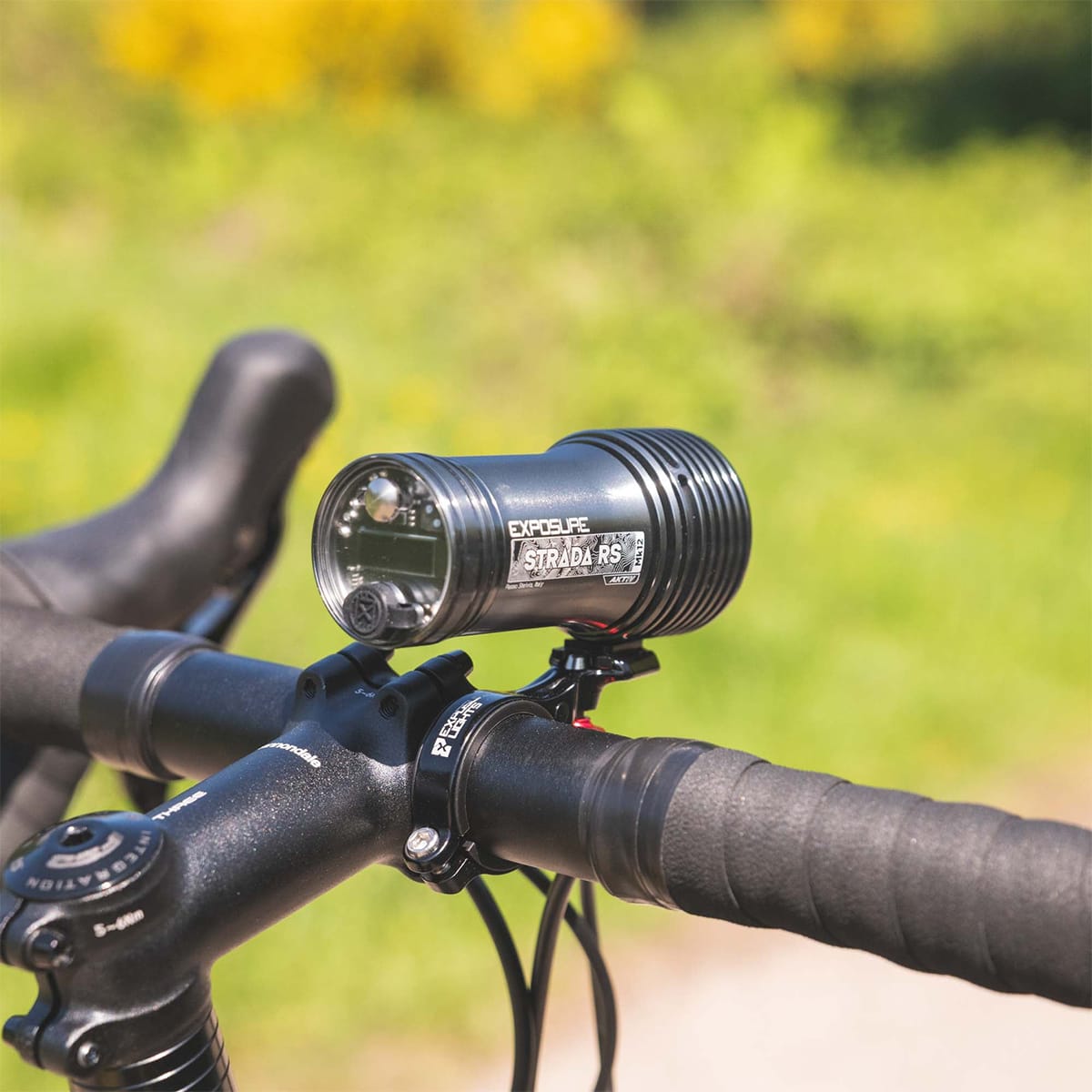 Frontbelysning EXPOSURE LIGHTS STRADA MK12 RS AKTIV