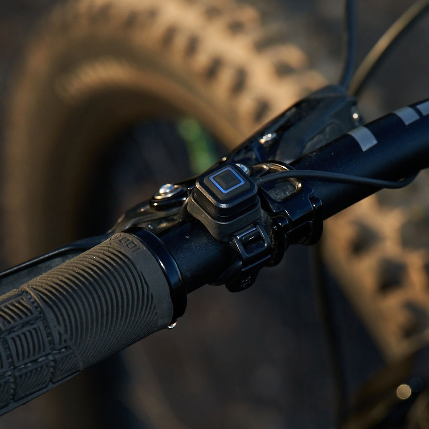 KNOG BLINDER X 2300 frontbelysning