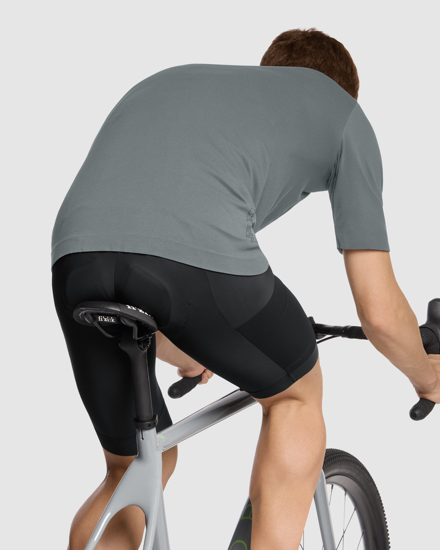 ASSOS TACTICA TECH T5 kortärmad tröja grå