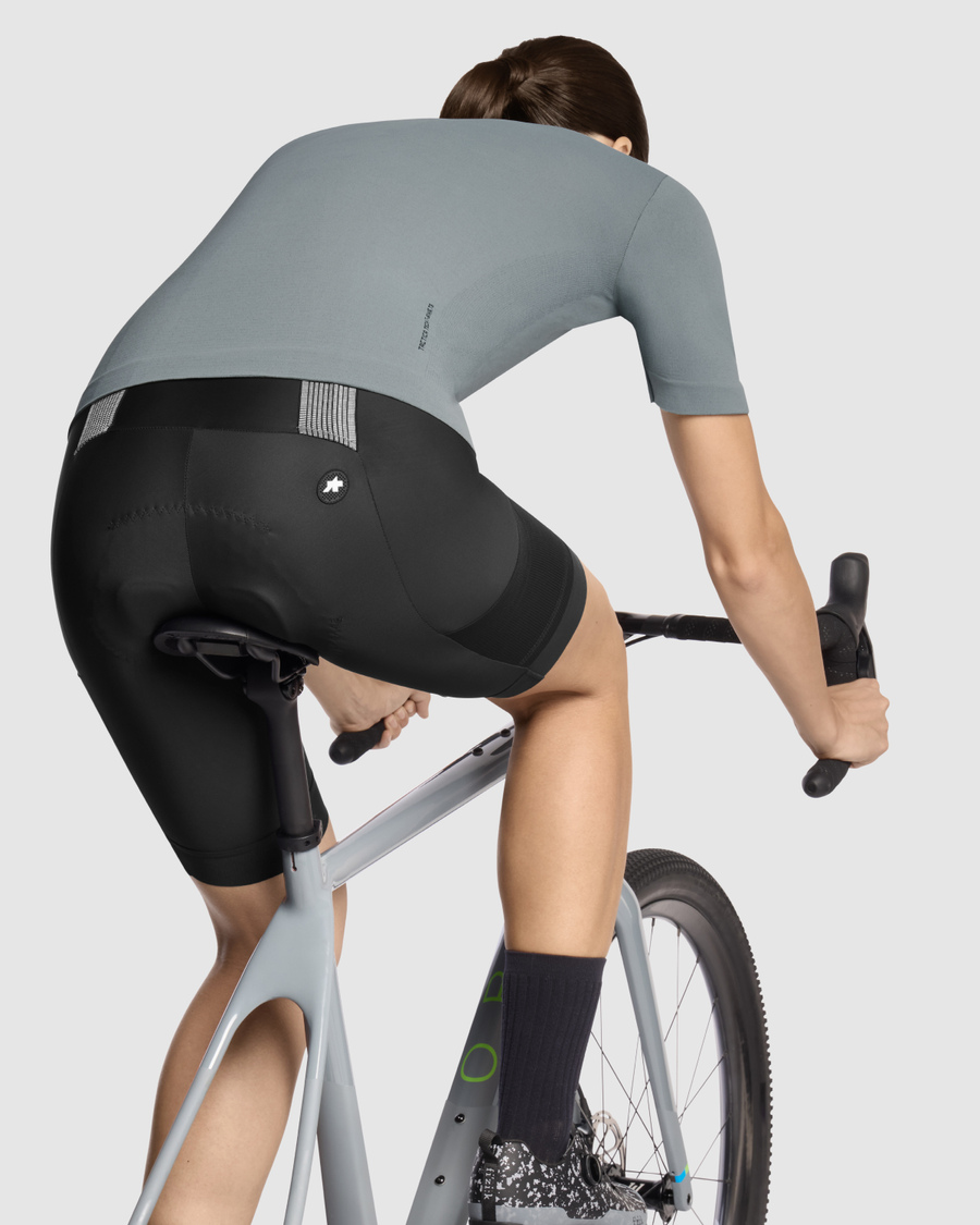 ASSOS TACTICA TECH T5 kortärmad damtröja grå
