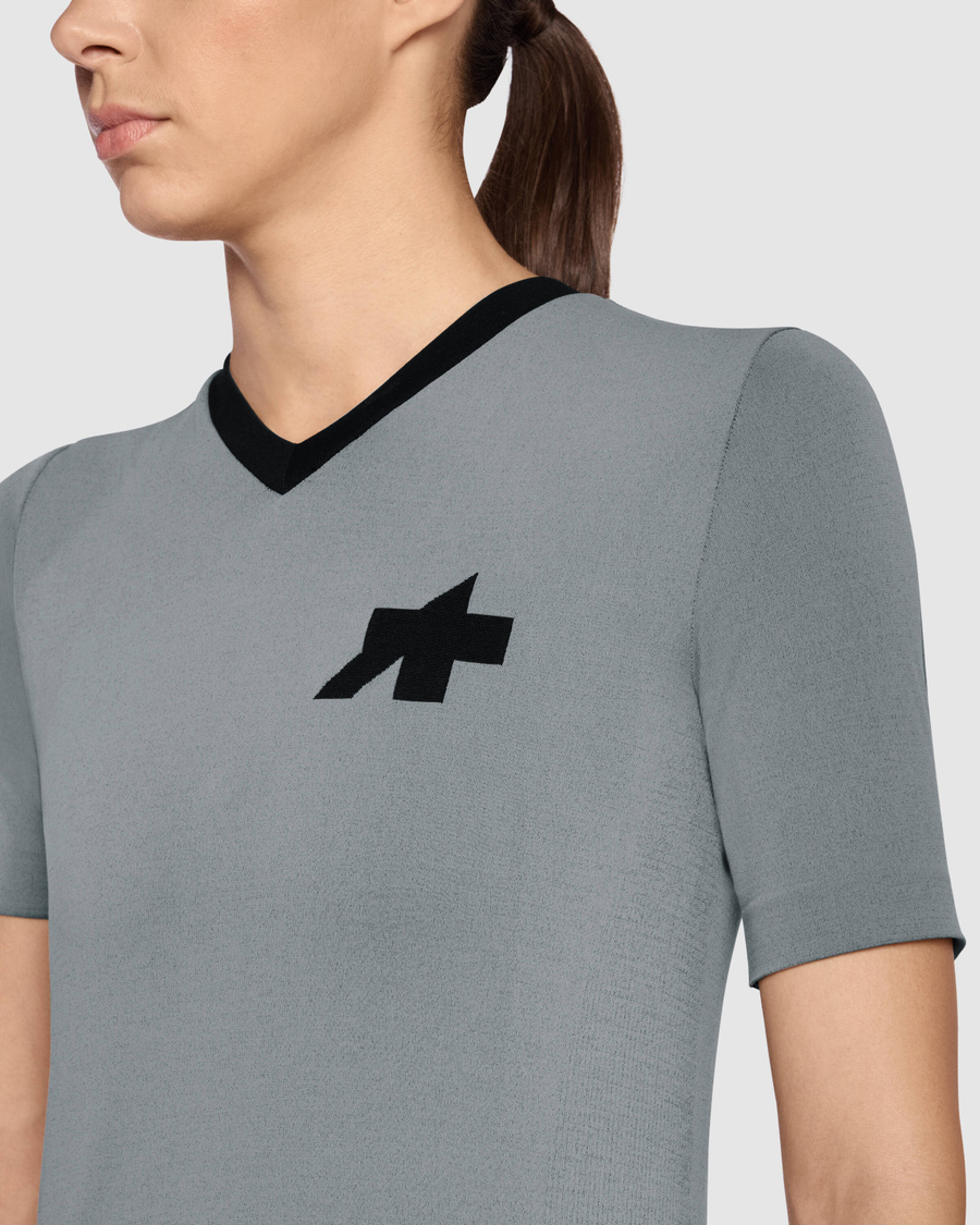 ASSOS TACTICA TECH T5 kortärmad damtröja grå