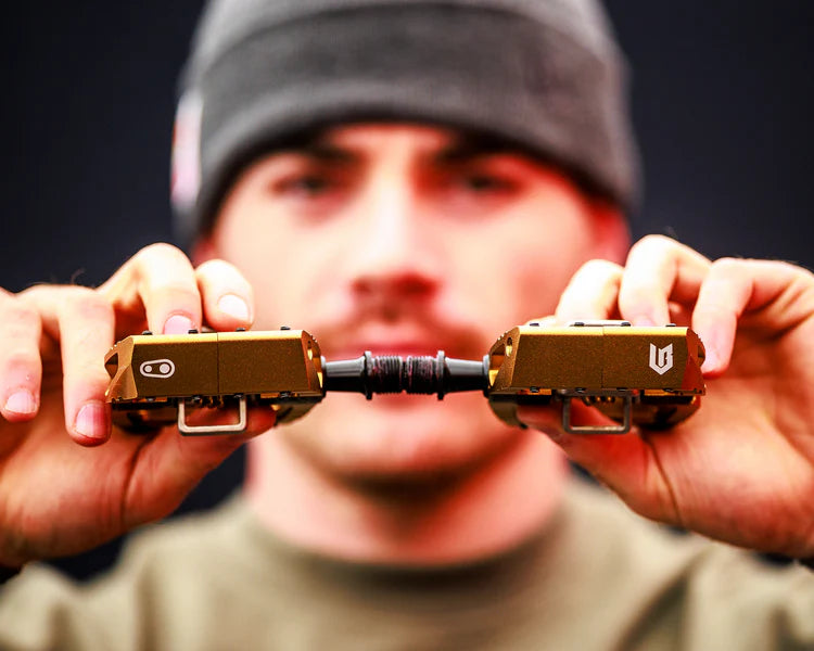 CRANKBROTHERS Mallet DH platta pedaler Loic Bruni