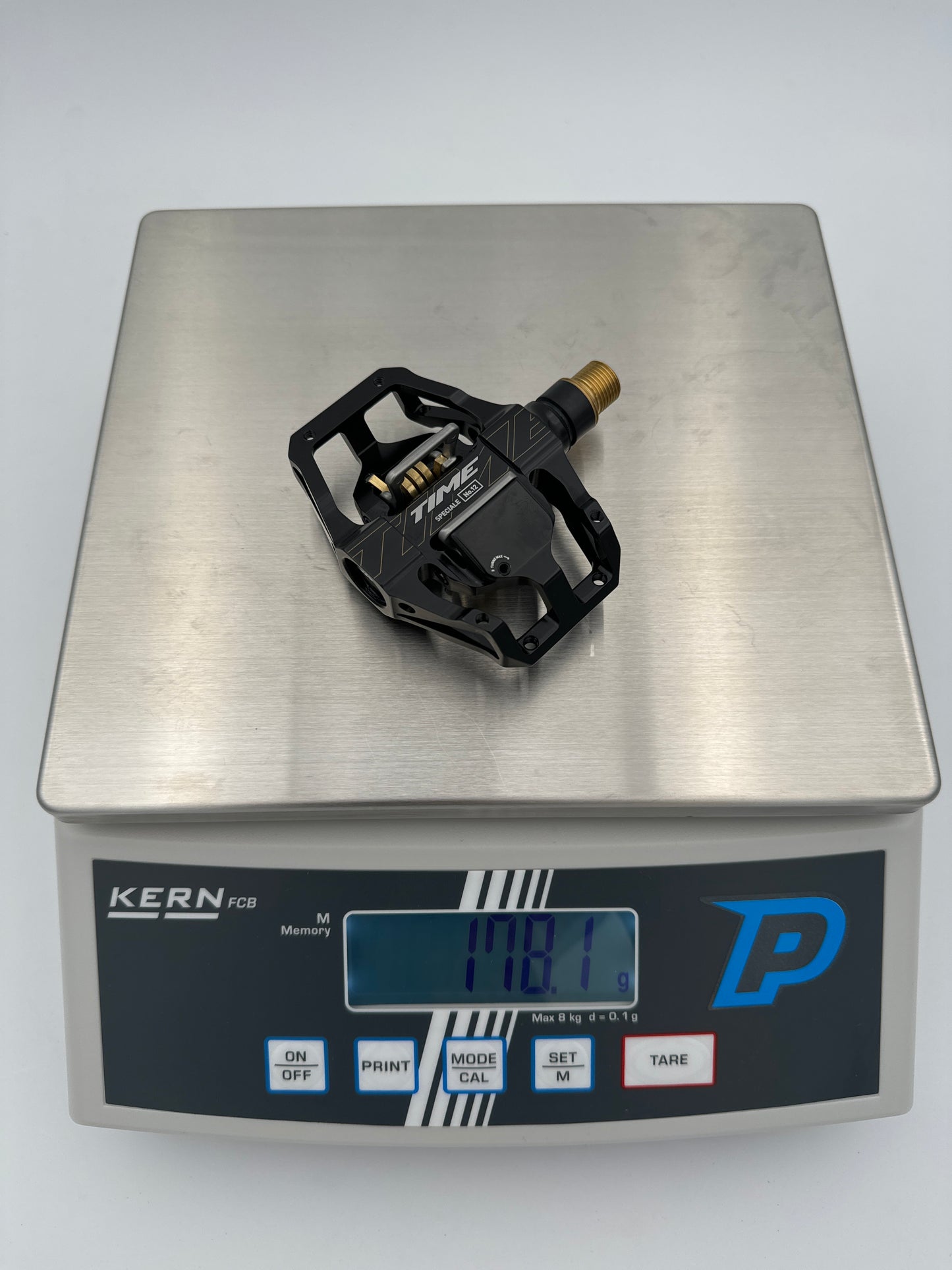 TIME SPECIALE 12 Large Svart/Guld 2024 pedaler