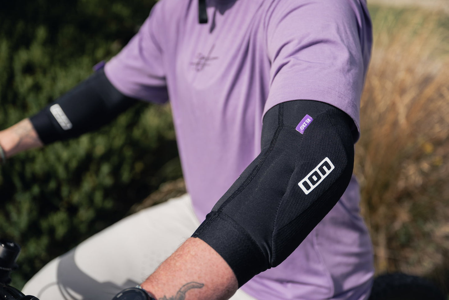 ION ARCON LT Elbow Pads Black