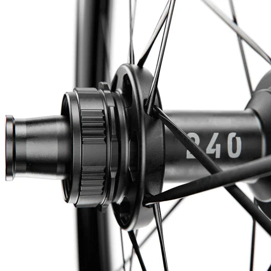 DT SWISS ARC 1400 DICUT 65 Tubeless Ready framhjul (centerlås)