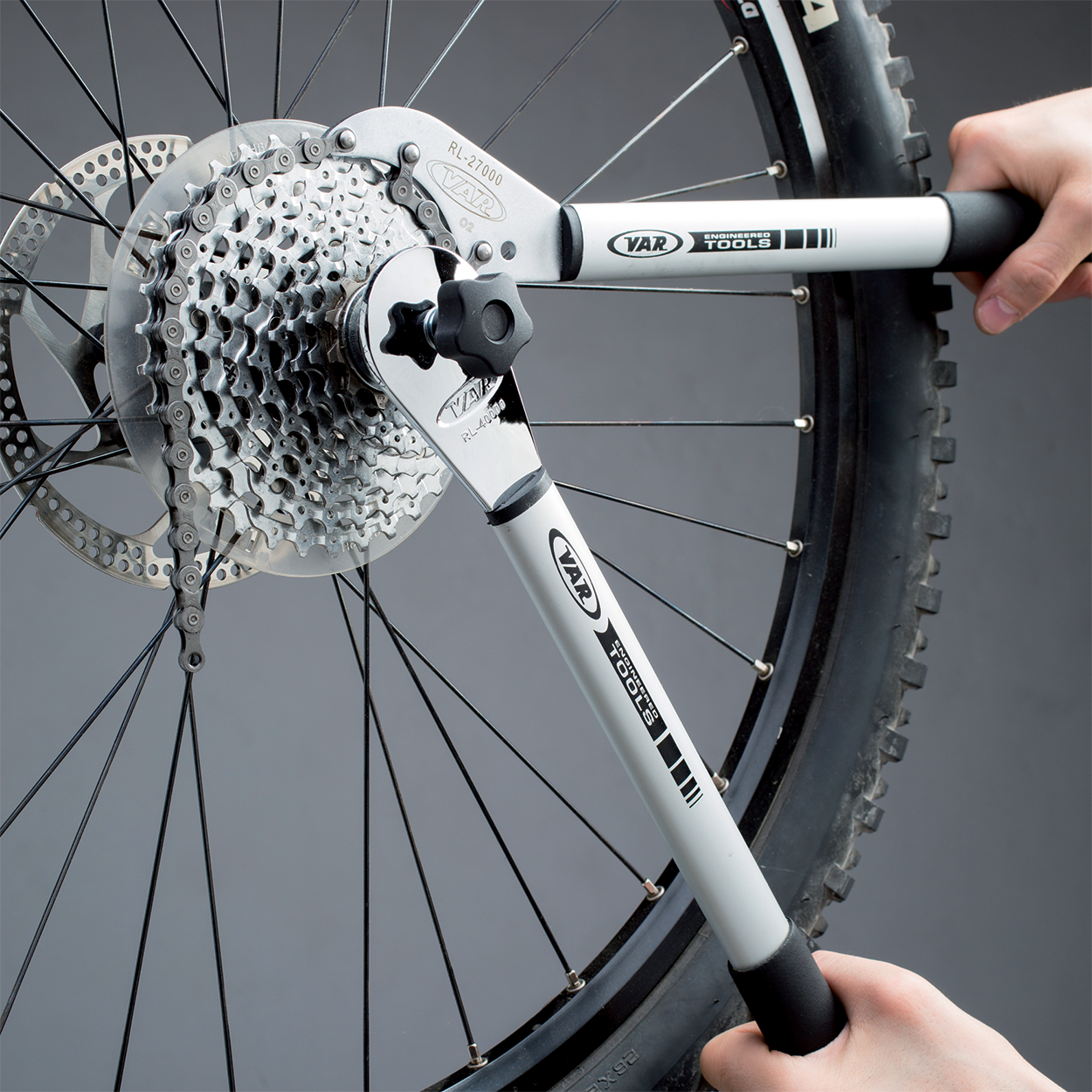 VAR Professional Chain Whisk RL-27000