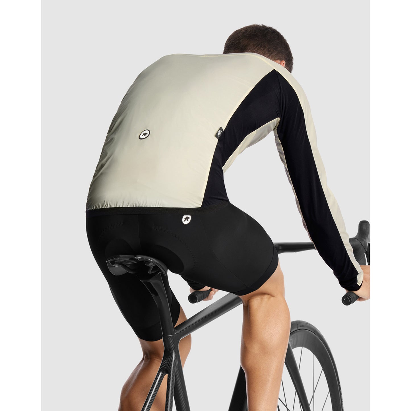 ASSOS MILLE GT Wind C2 Sand Jacket