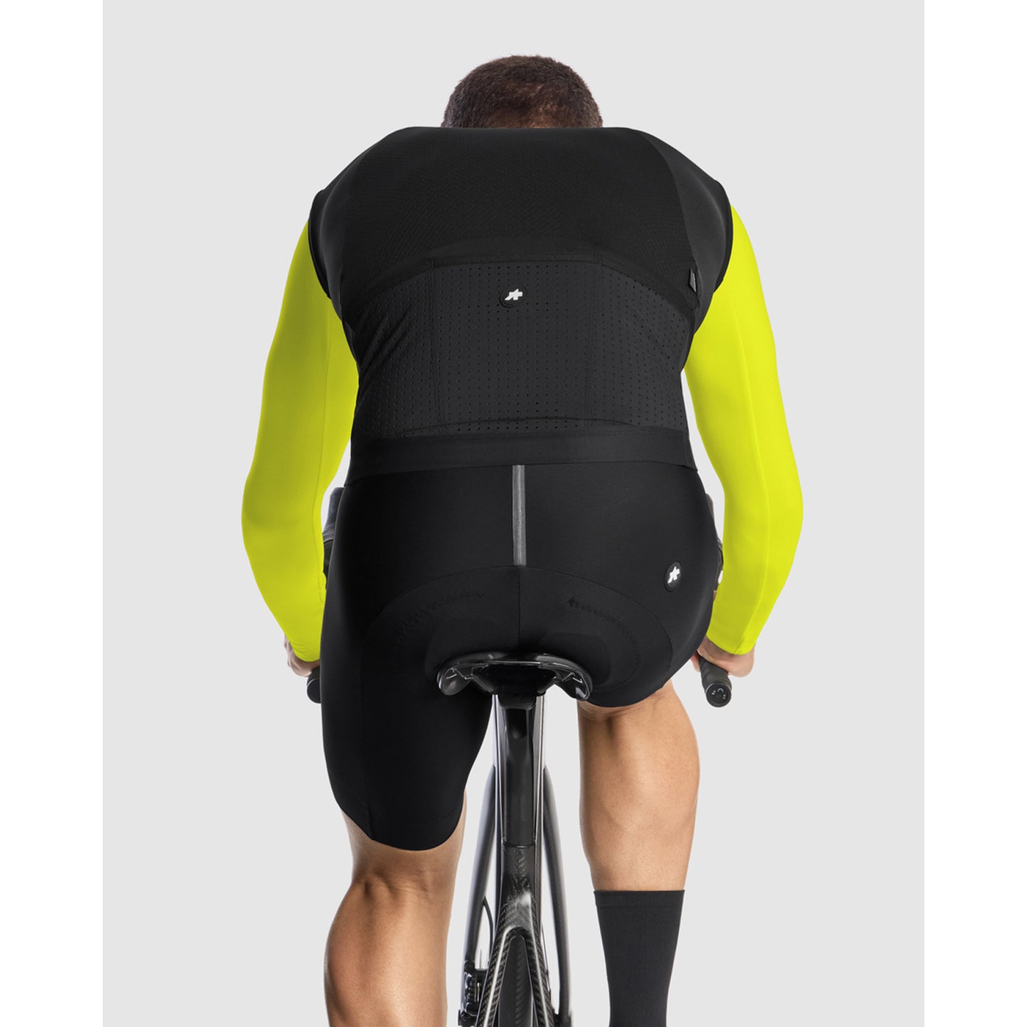 ASSOS EQUIPE R S11 Black Series Ärmlös jacka