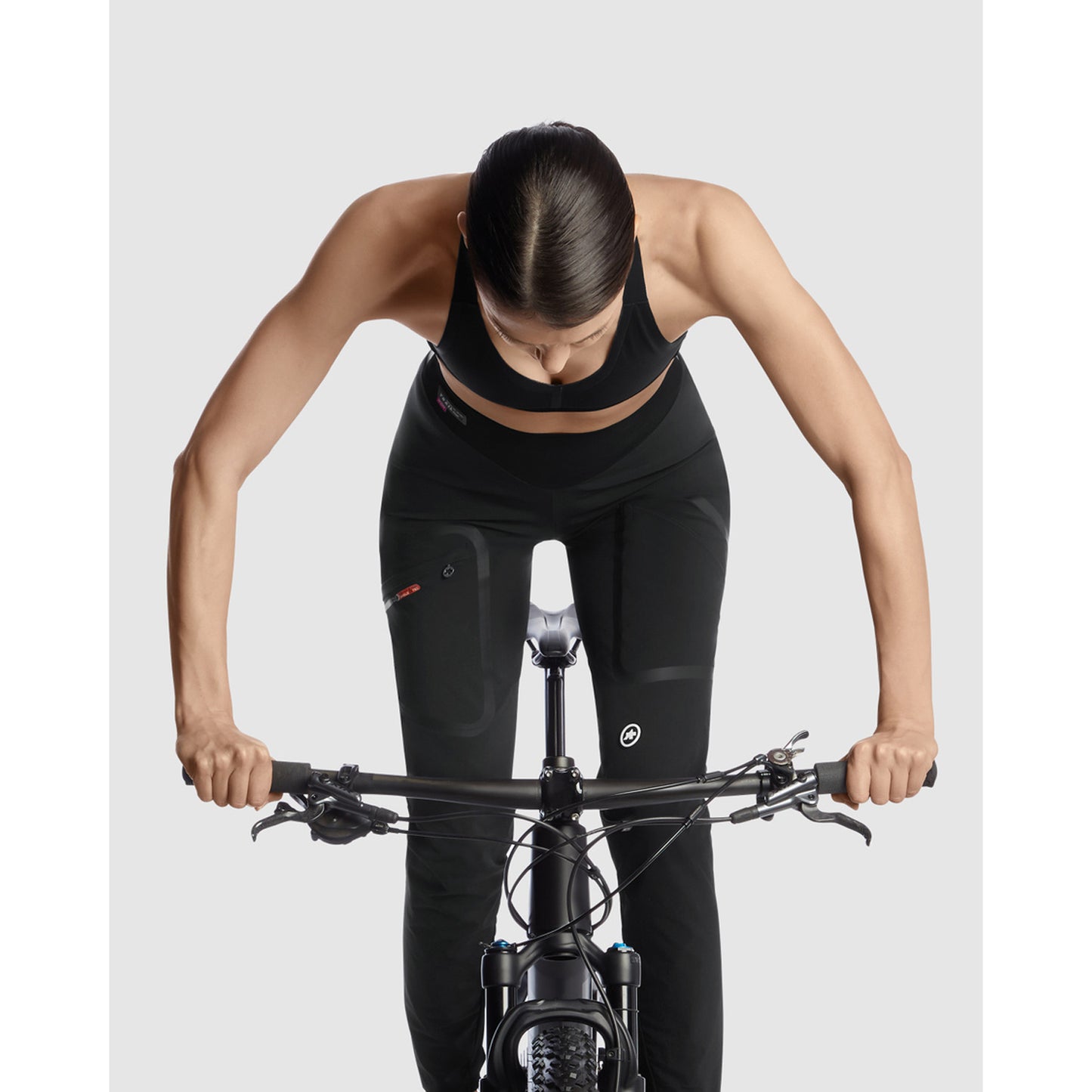 ASSOS TACTICA Black Series Bib Tight för damer