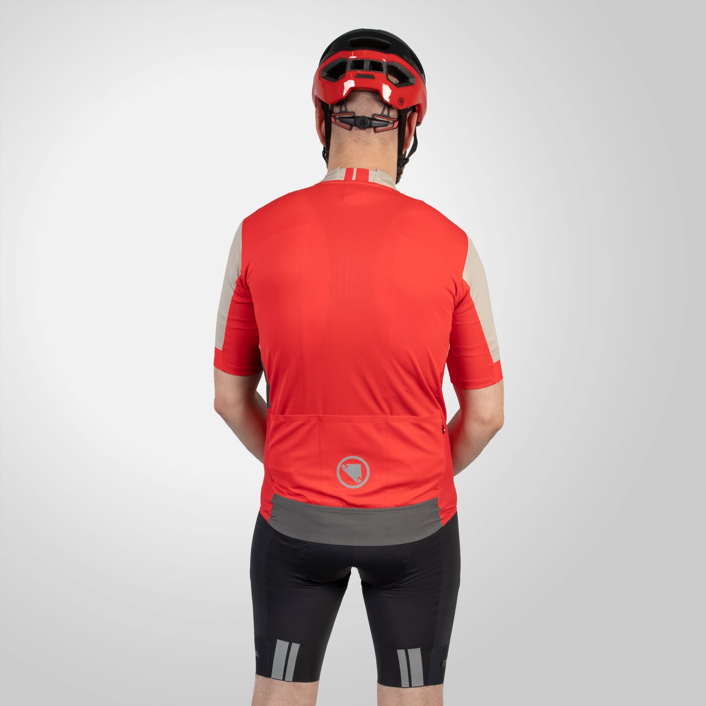 ENDURA FS260 Bib Short Grå