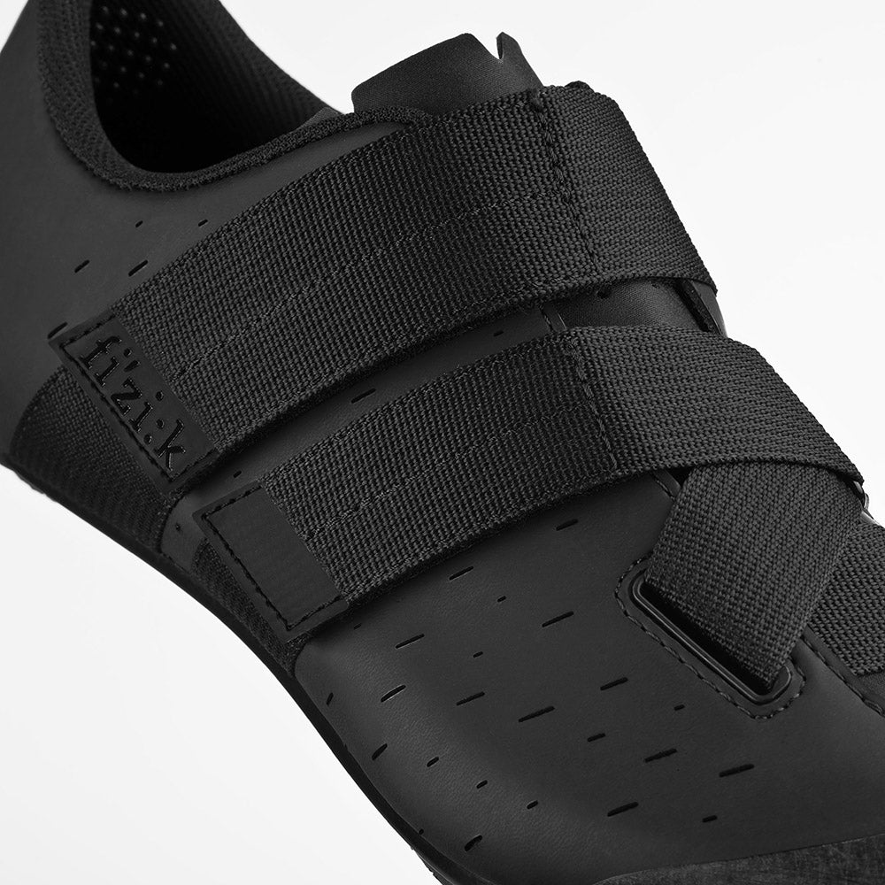 FIZIK TERRA X4 POWERSTRAP Grusskor Svart