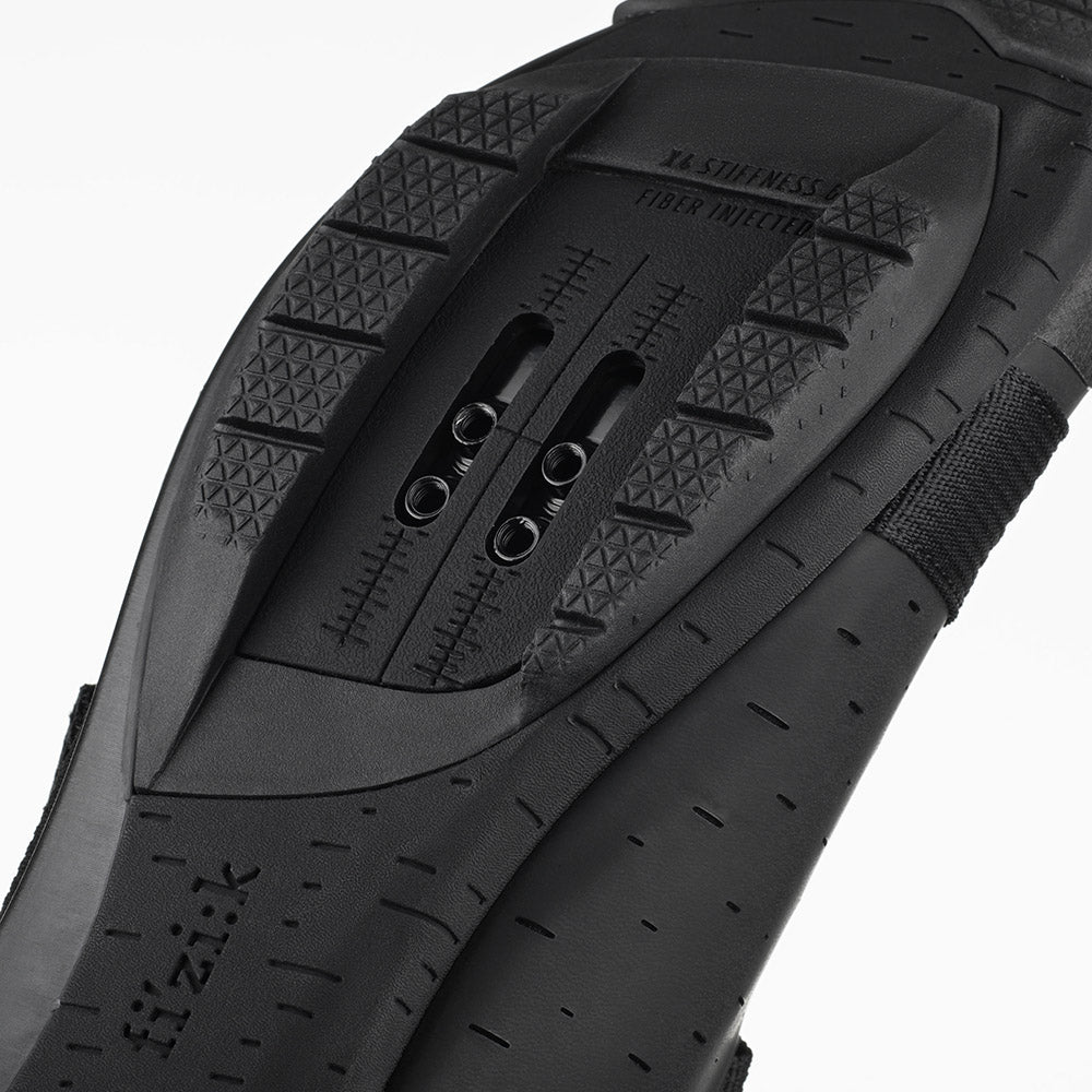 FIZIK TERRA X4 POWERSTRAP Grusskor Svart