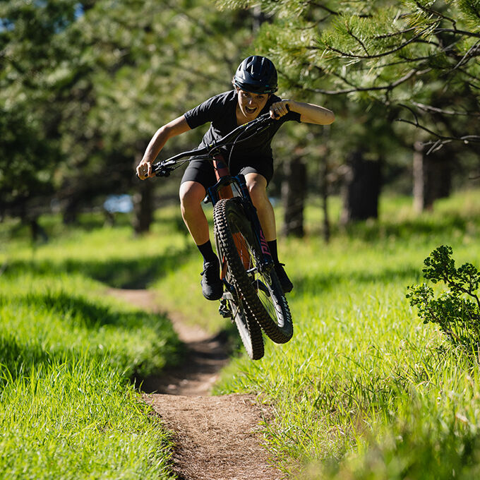 GIRO MONTARO MIPS II MTB-hjälm för damer Svart