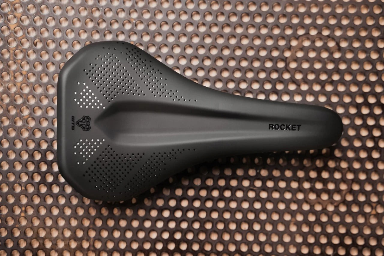 WTB ROCKET 145 mm sadel CRMO skänklar Svart