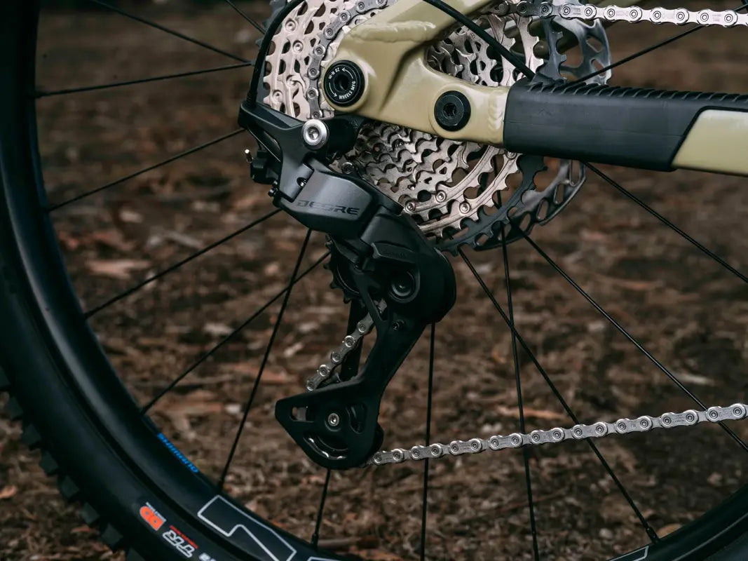 SHIMANO M7200-SGS 12V rear derailleur