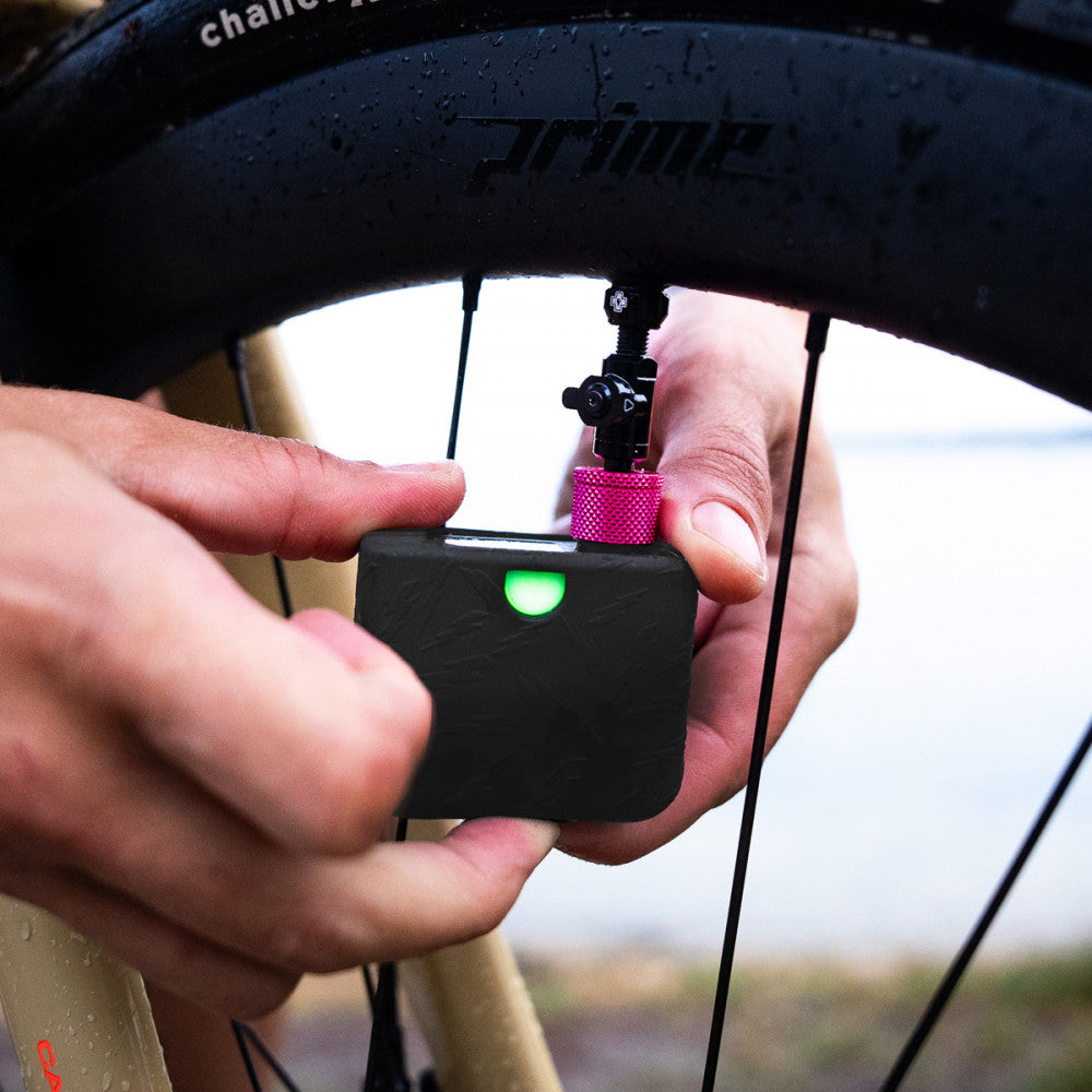 MUC-OFF AIRMACH Mini elektrisk uppblåsningspump