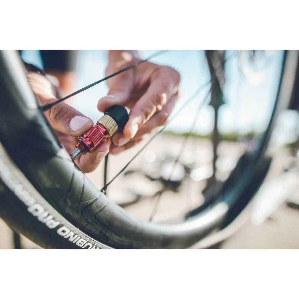 LEZYNE SPORT FLOOR DRIVE Fotpump Svart