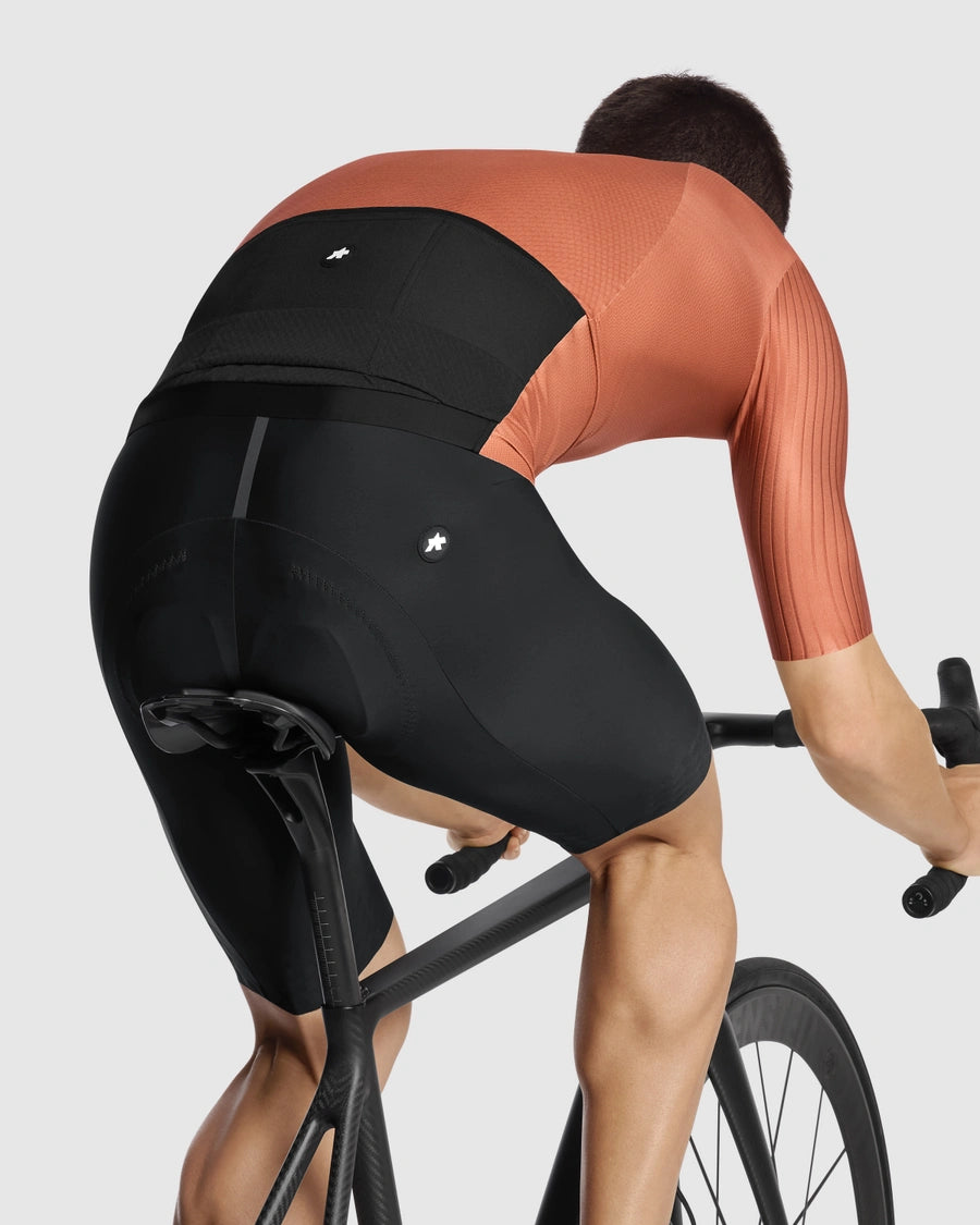 ASSOS EQUIPE RS S11 Kortärmad brun tröja