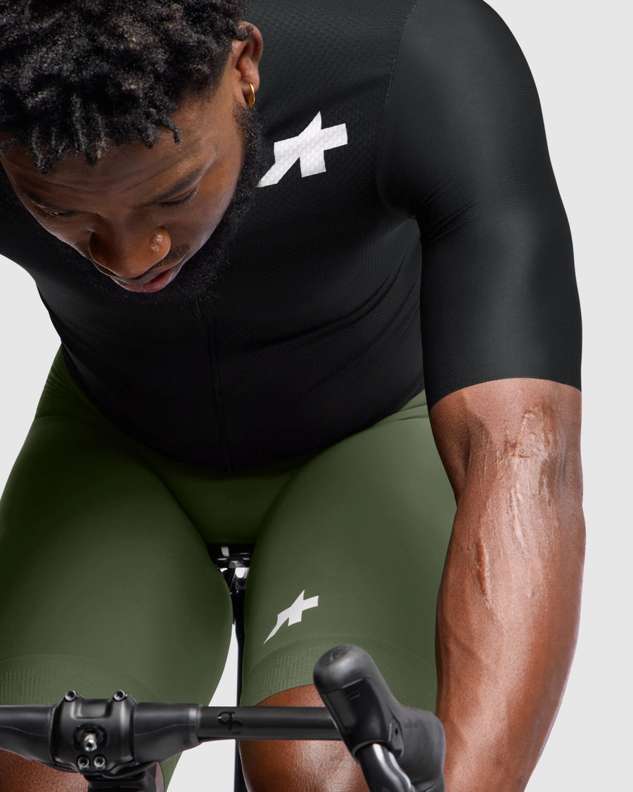 ASSOS MILLE GT JERSEY S11 EVO Kortärmad tröja SVART