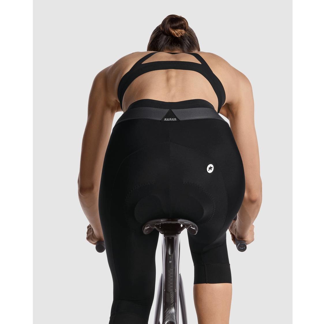 ASSOS UMA C2 3/4 bröstbyxor för damer Svart Serie