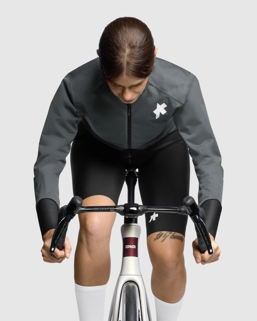 Jacka ASSOS EQUIPE R RAIN S11 Dam Grå