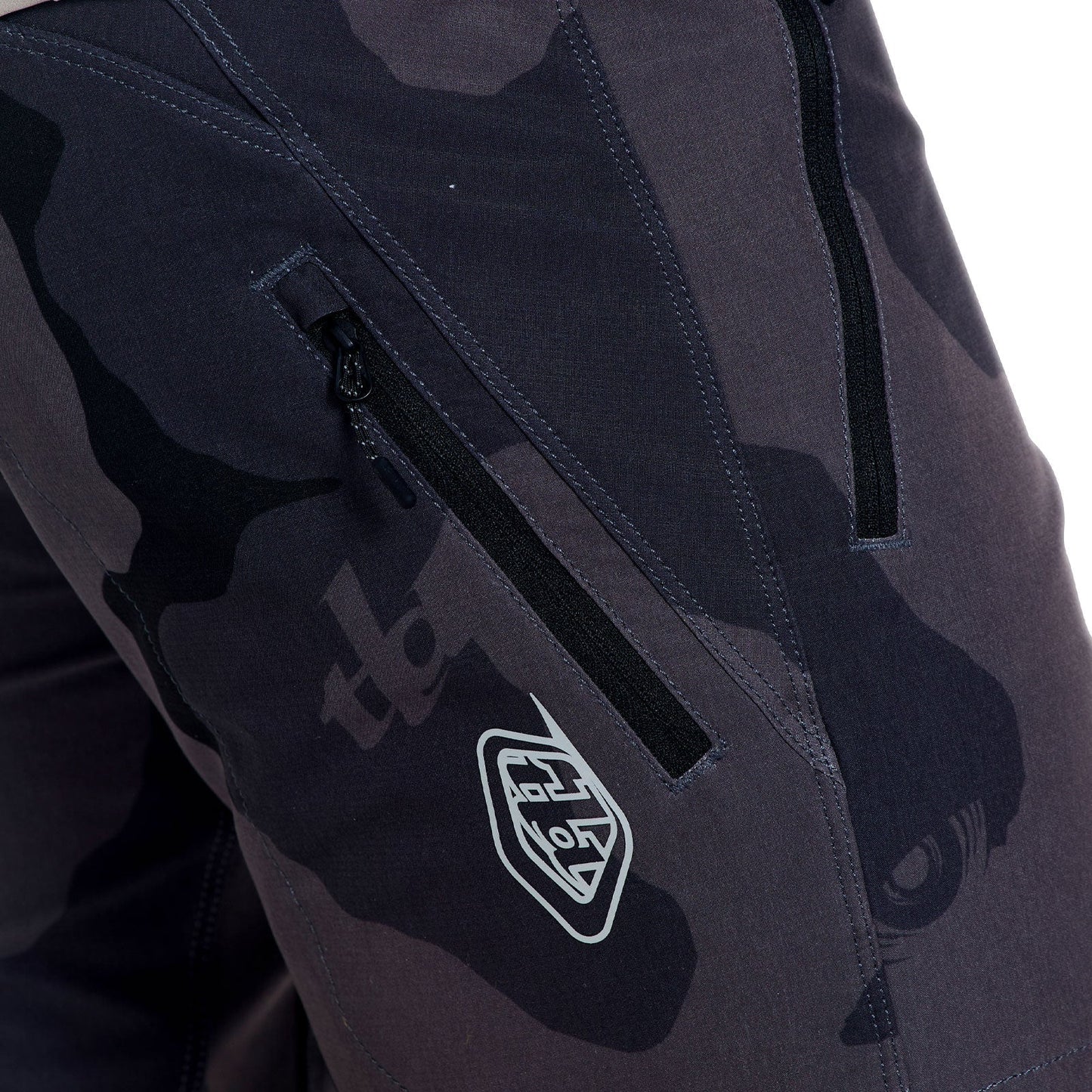 TROY LEE DESINS SKYLINE PRO FLOW CAMO Carbon byxor