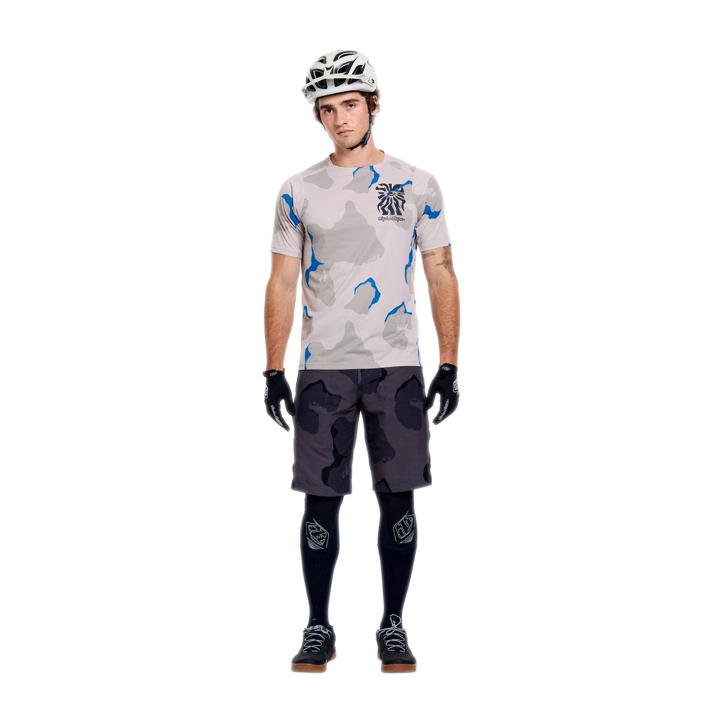 TROY LEE DESIGNS SKYLINE PRO FLOW CAMO Carbon Shorts med foder BN3TH