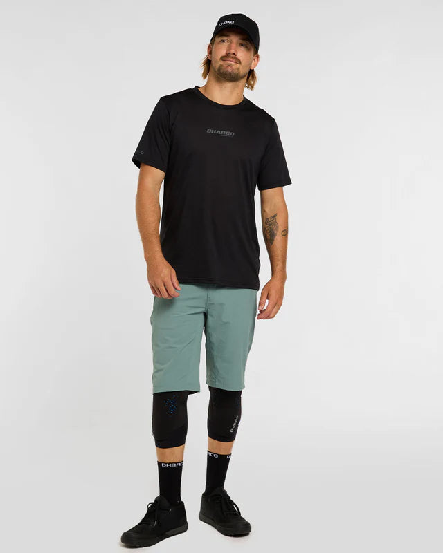 DHARCO TRAIL ENVY Shorts Grön