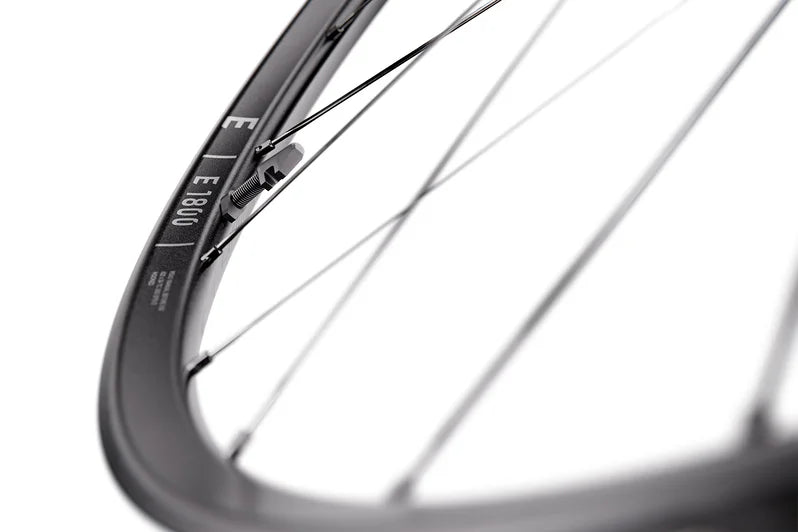 Front Wheel DT SWISS E 1800 SPLINE 20 DISC Tubeless Ready (Center Lock)