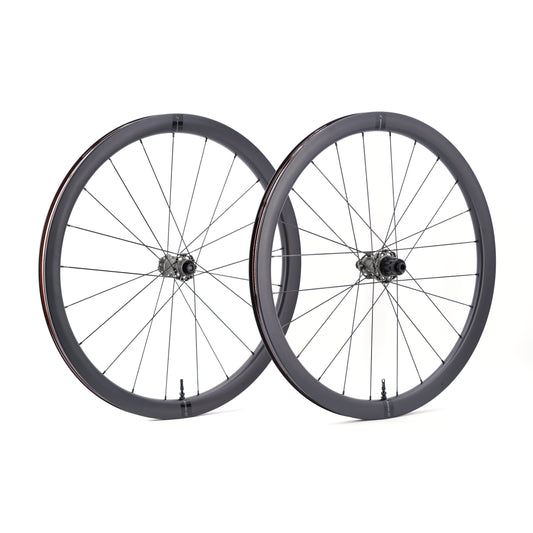 Par SCOM AERO Tubeless Ready-hjul (Center Lock)
