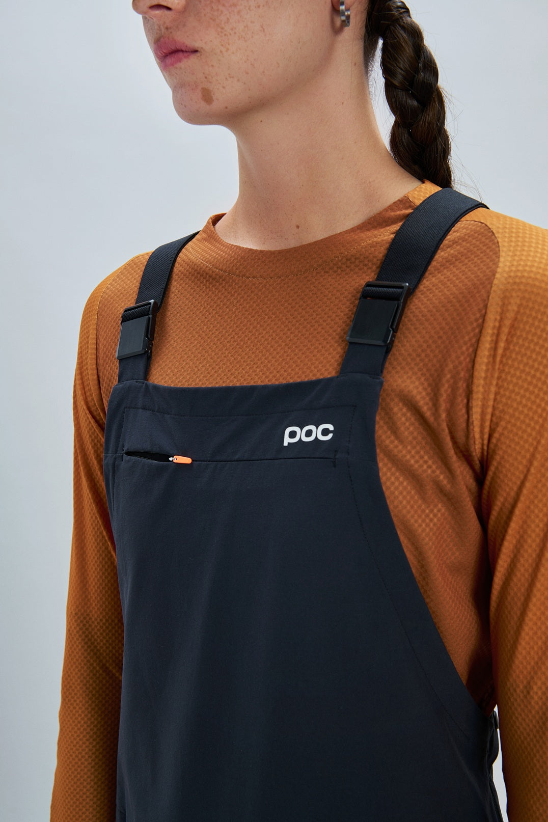 Dam POC MOTION DUNGAREE Långbyxor Svart