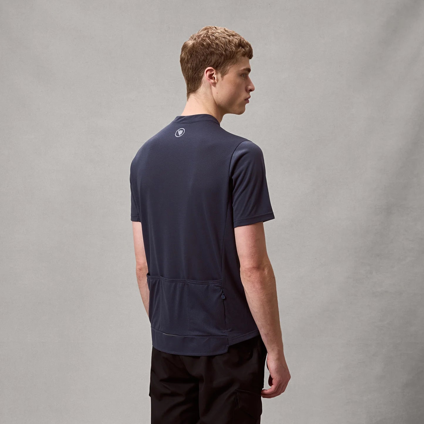 ENDURA LOOP ZIPPED Kortärmad Carbon Jersey Grå