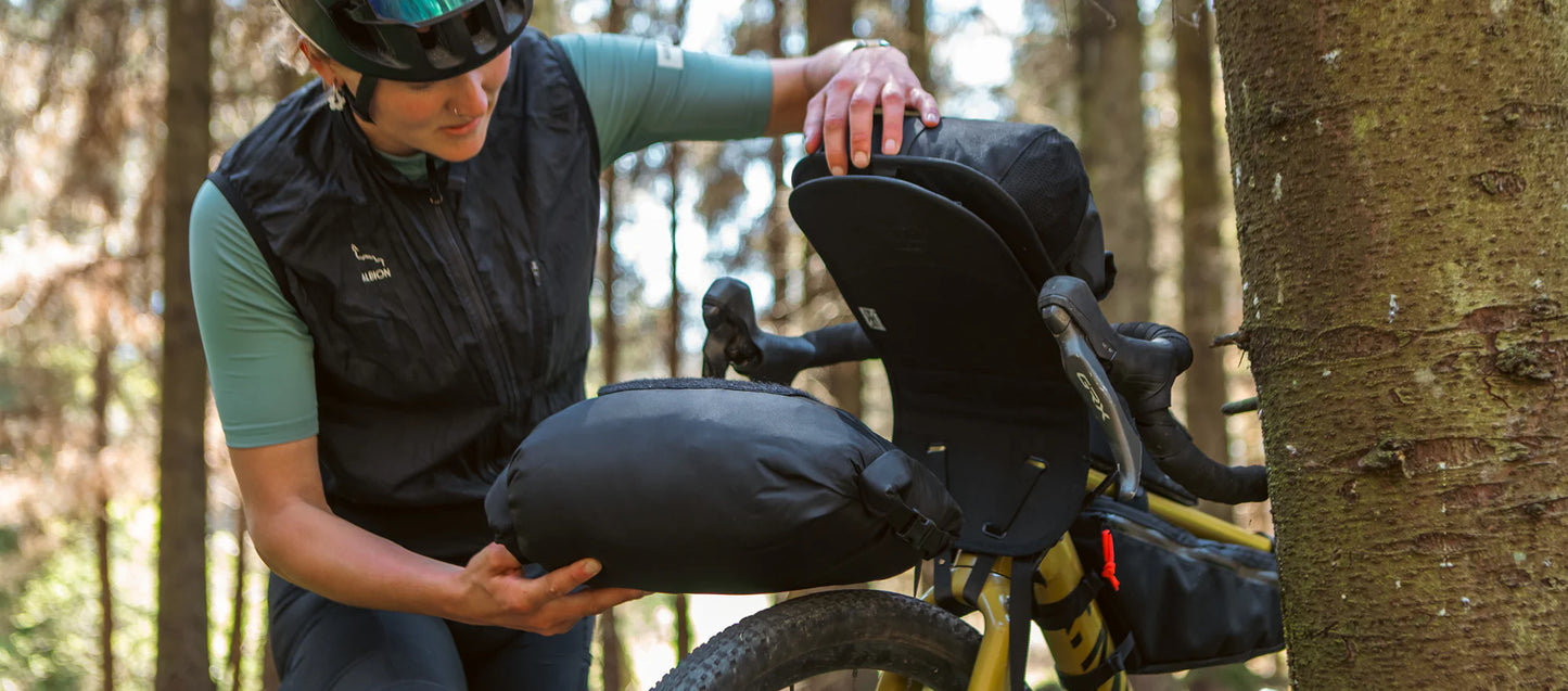 Styreväska RESTRAP HOSLTER BAR BAG 18 L