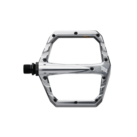 Platta pedaler TITLE CONNECT krom