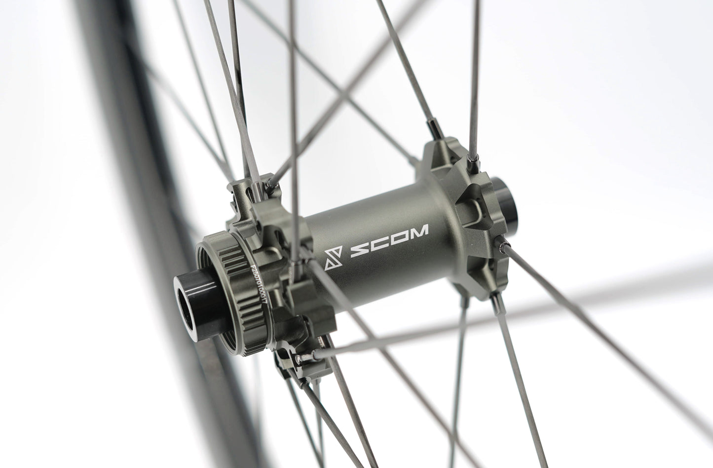 Pair of SCOM ULTRA 62 Tubeless Ready Wheels (Center Lock)