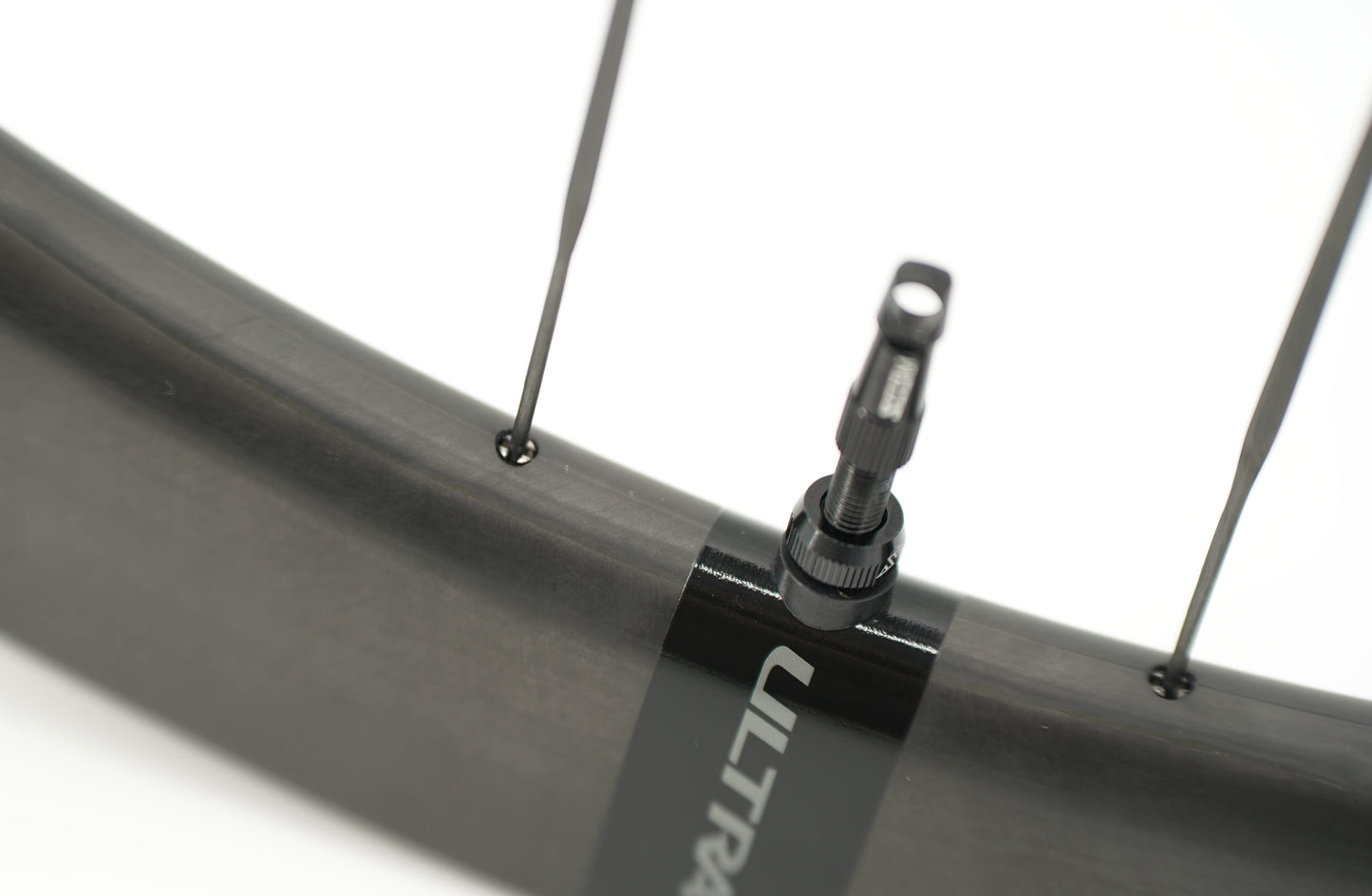 Pair of SCOM ULTRA 62+ Tubeless Ready Wheels (Center Lock)