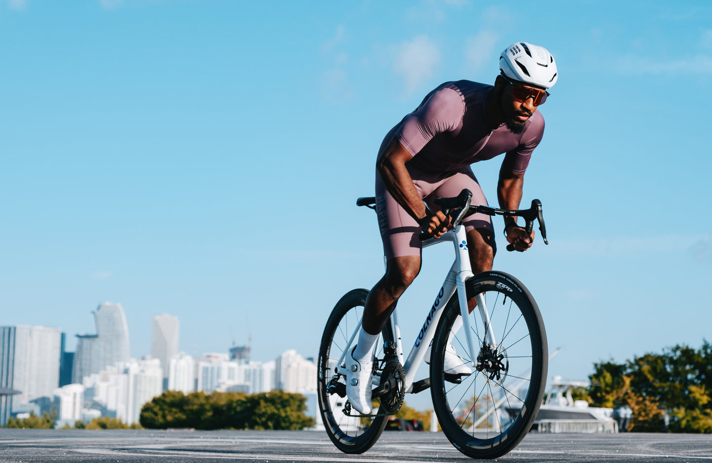 Par ZIPP 404 s A1-fälgar Svart
