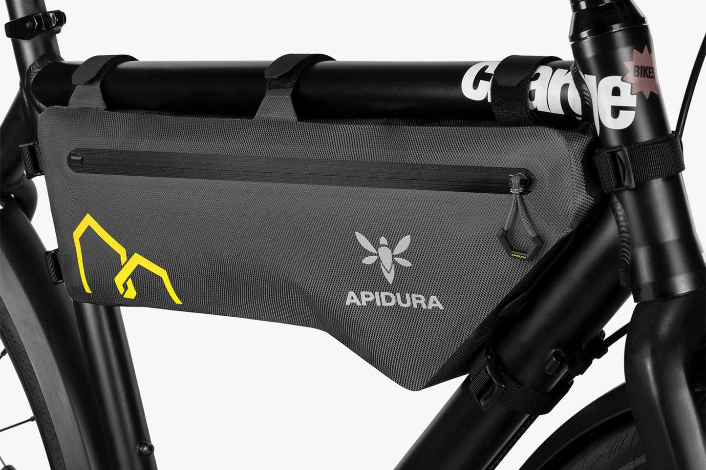 APIDURA EXPEDITION COMPACT FRAME PACK DRY 5,3 L ramväska Svart