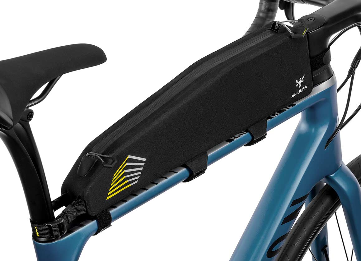 APIDURA RACING LONG TOP TUBE PACK 2 L ramväska Svart