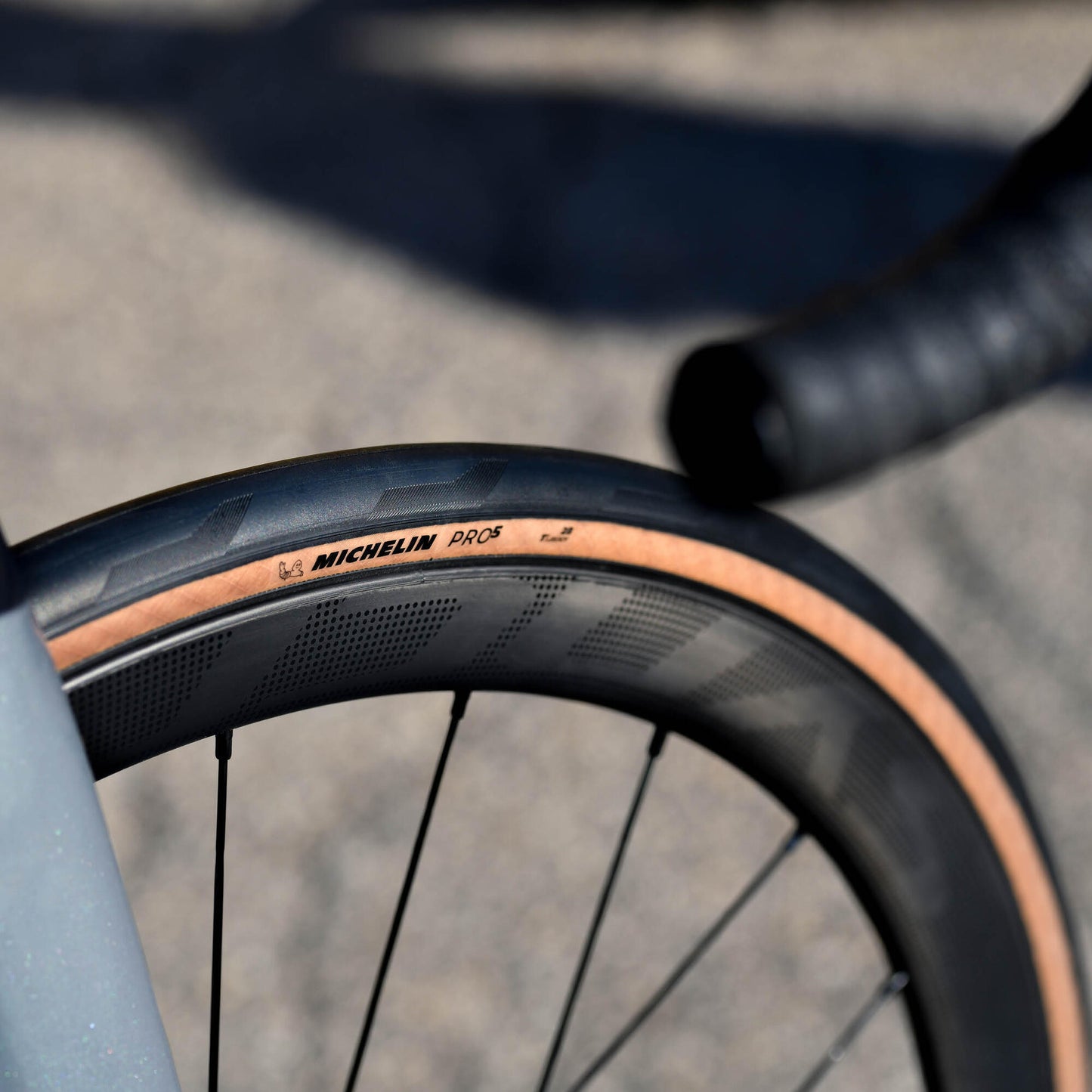 MICHELIN PRO 5 700x32c Competition Line Tubeless Ready Classic Beige tire