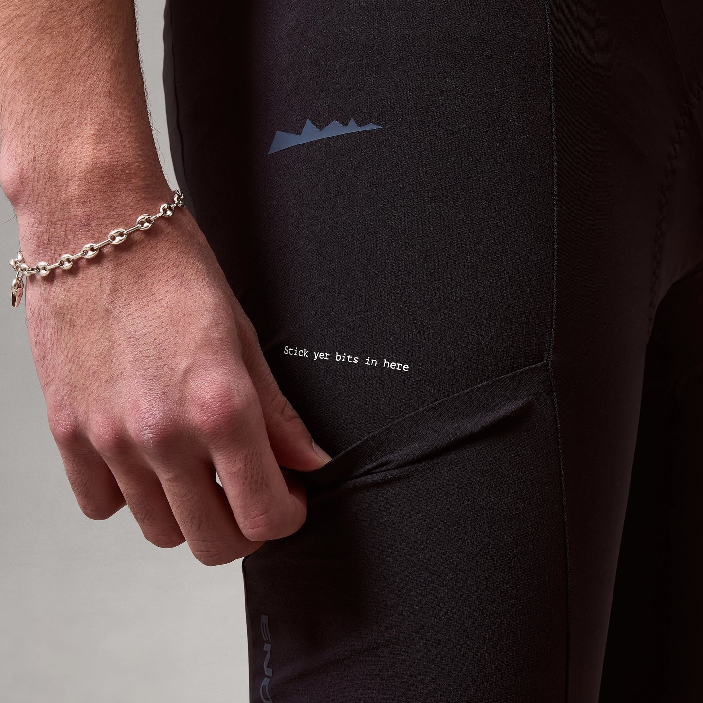 ENDURA ALLTRACK RIDE Bib Short Svart