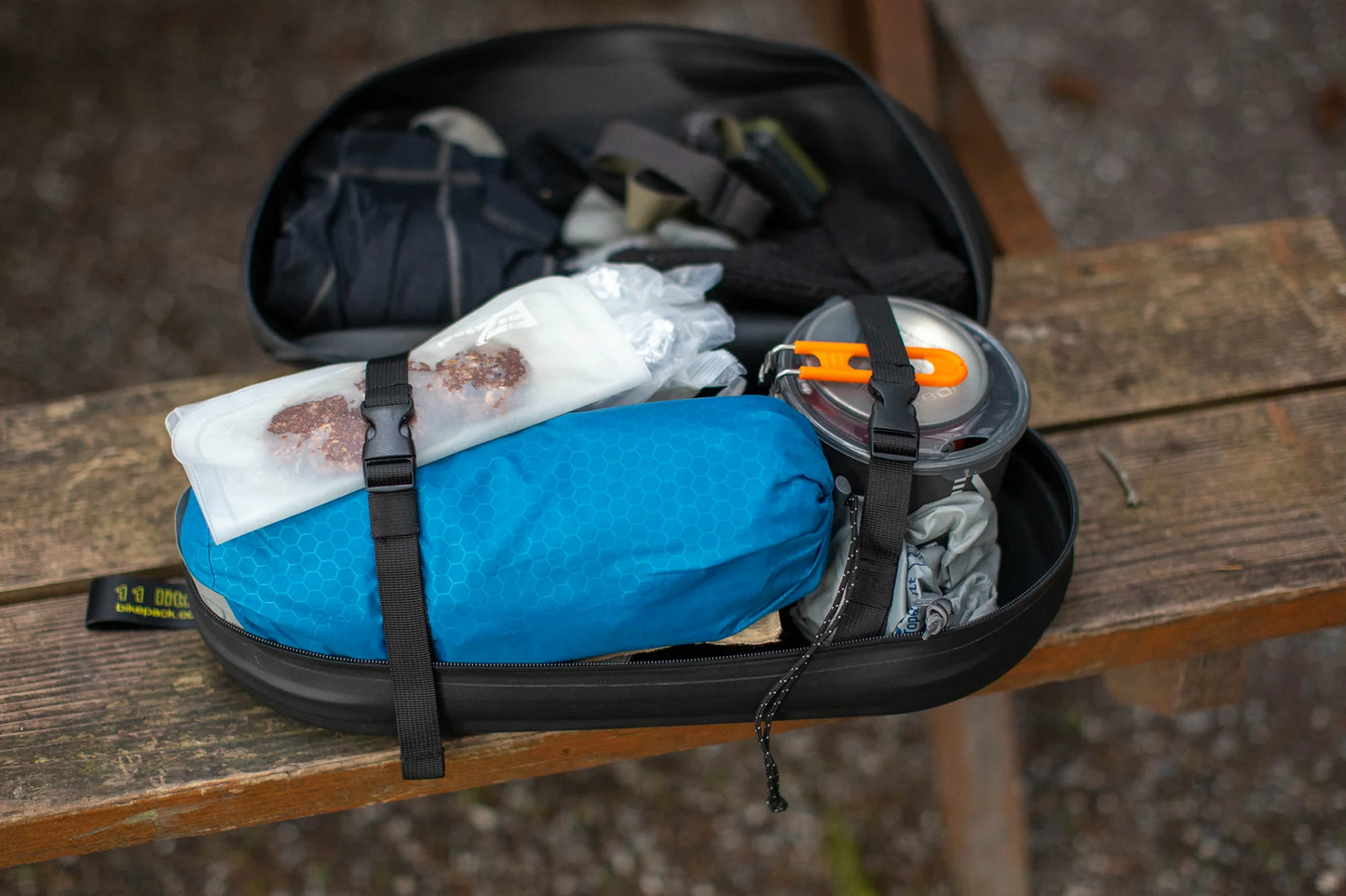 AEROE 11L quick-fit bag